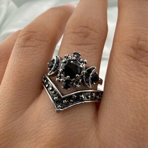 2x Antique vintage gothic Black and Silver Moonstone Ring